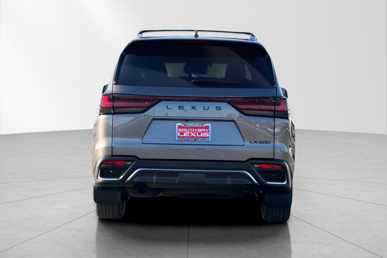 2026 Lexus LX 600 F-Sport - Photo 5