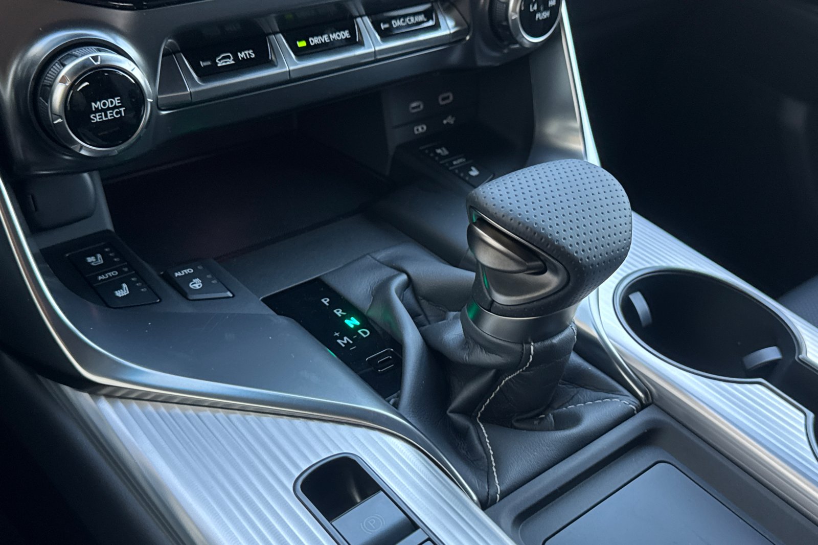 2026 Lexus LX 600 F-Sport - Photo 22