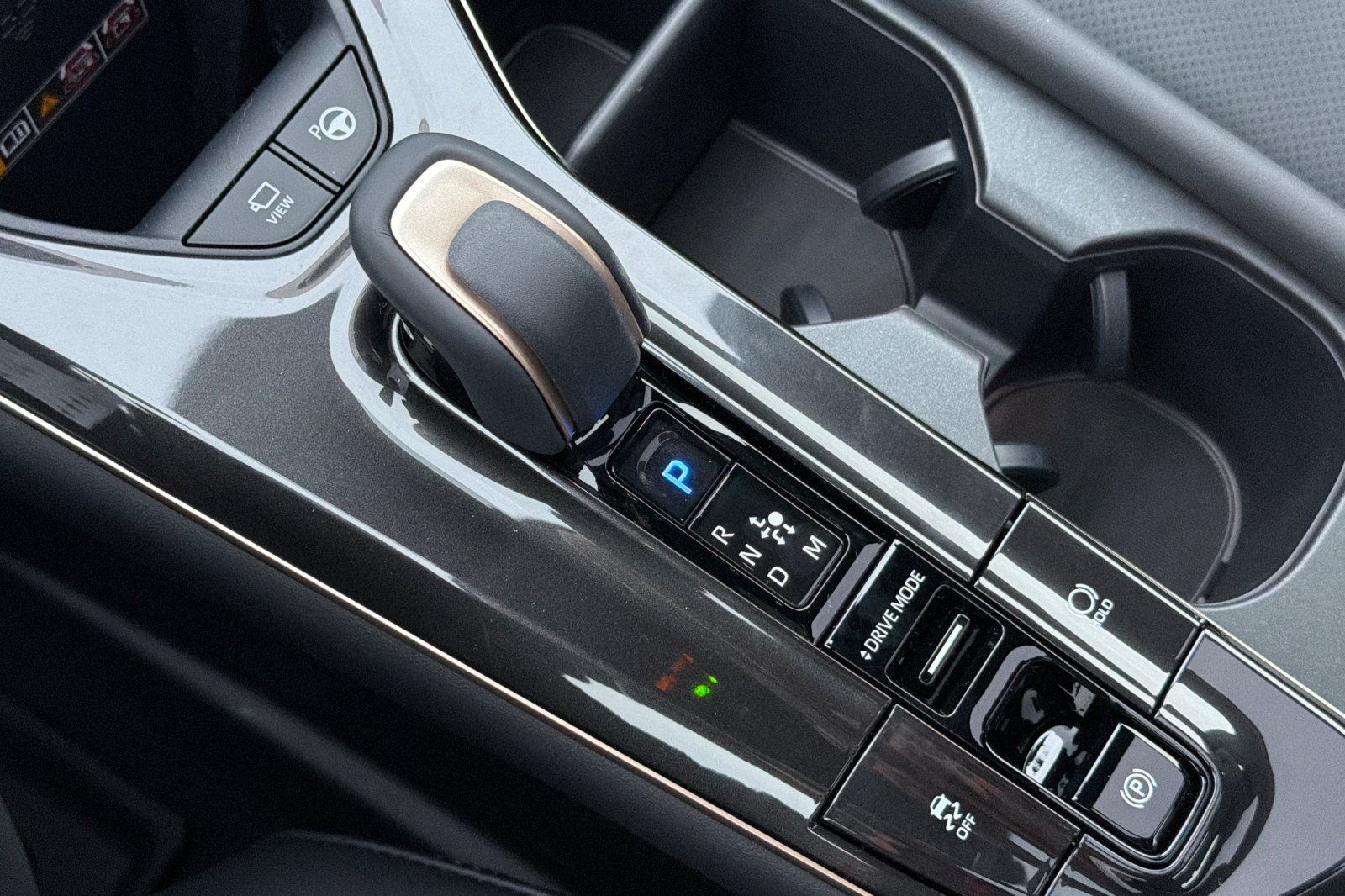 2026 Toyota Crown Platinum - Photo 18