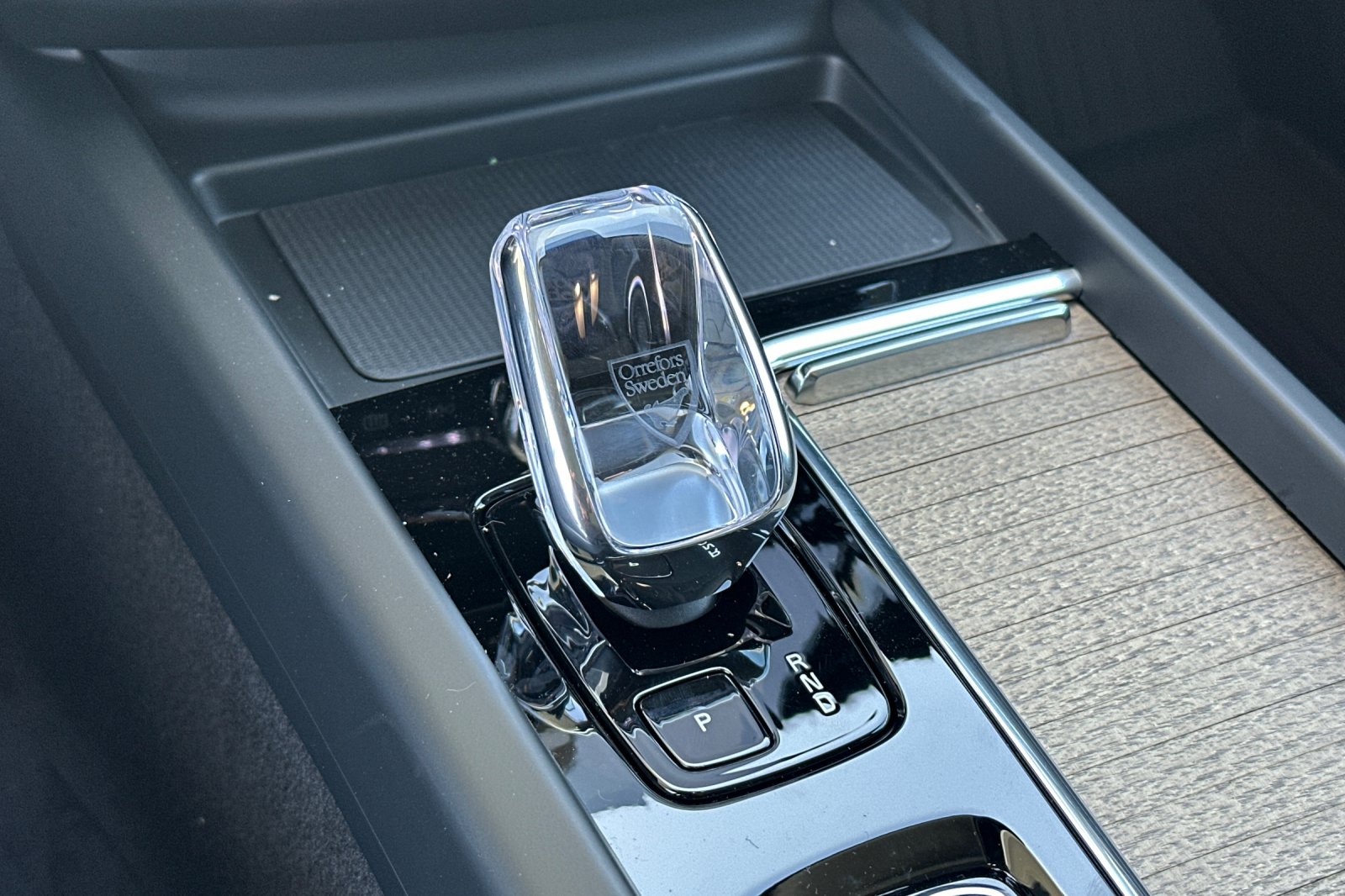 New 2026 Crystal White Volvo Plus image 21