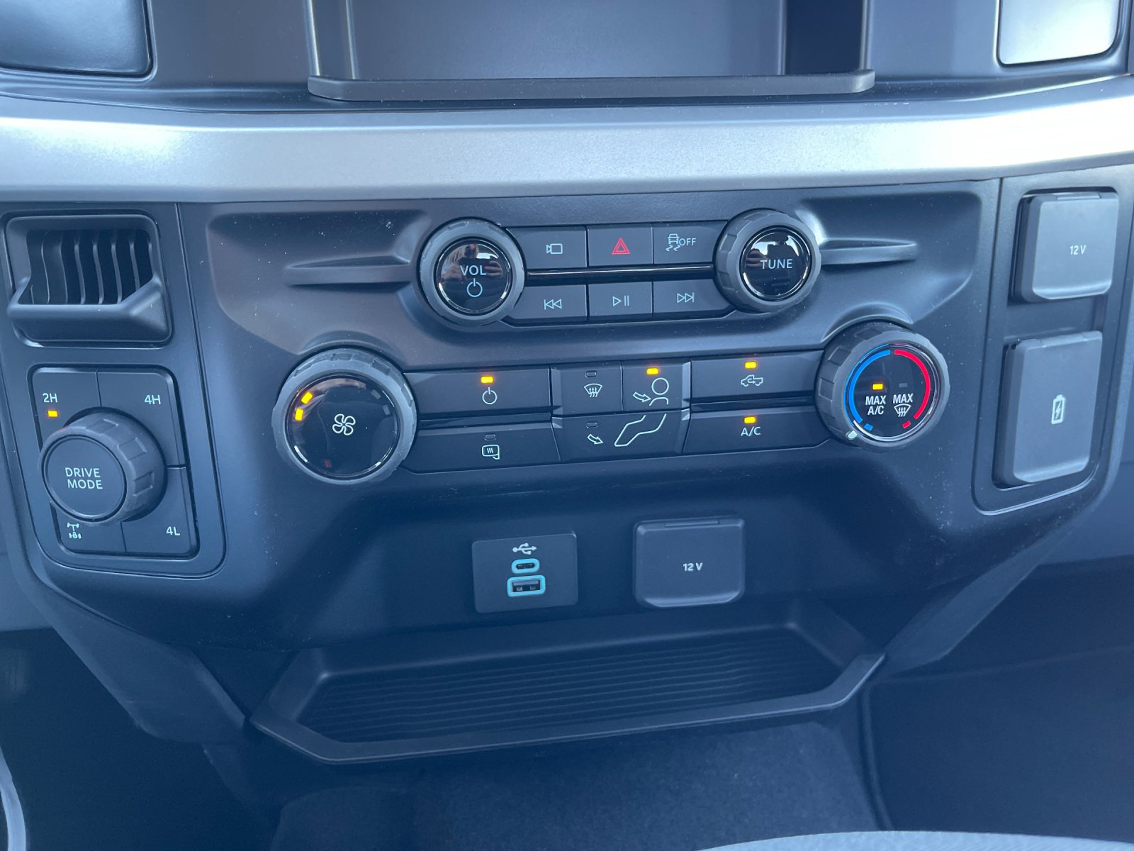 New 2026 White Ford XL image 20