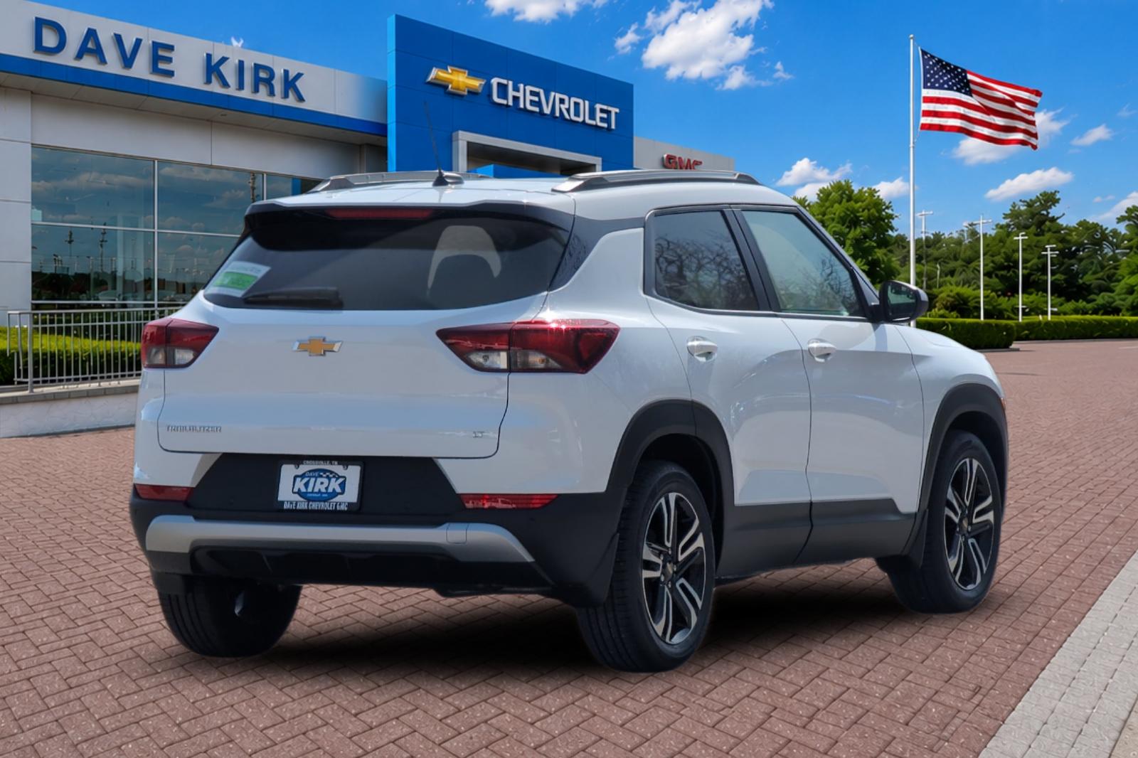 New 2026 White Chevrolet LT image 3