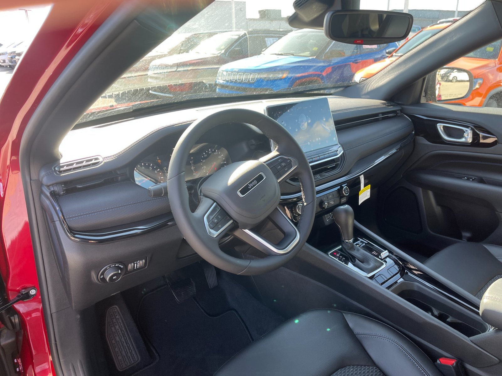 New 2026 Red Hot Pearlcoat Jeep Latitude image 10