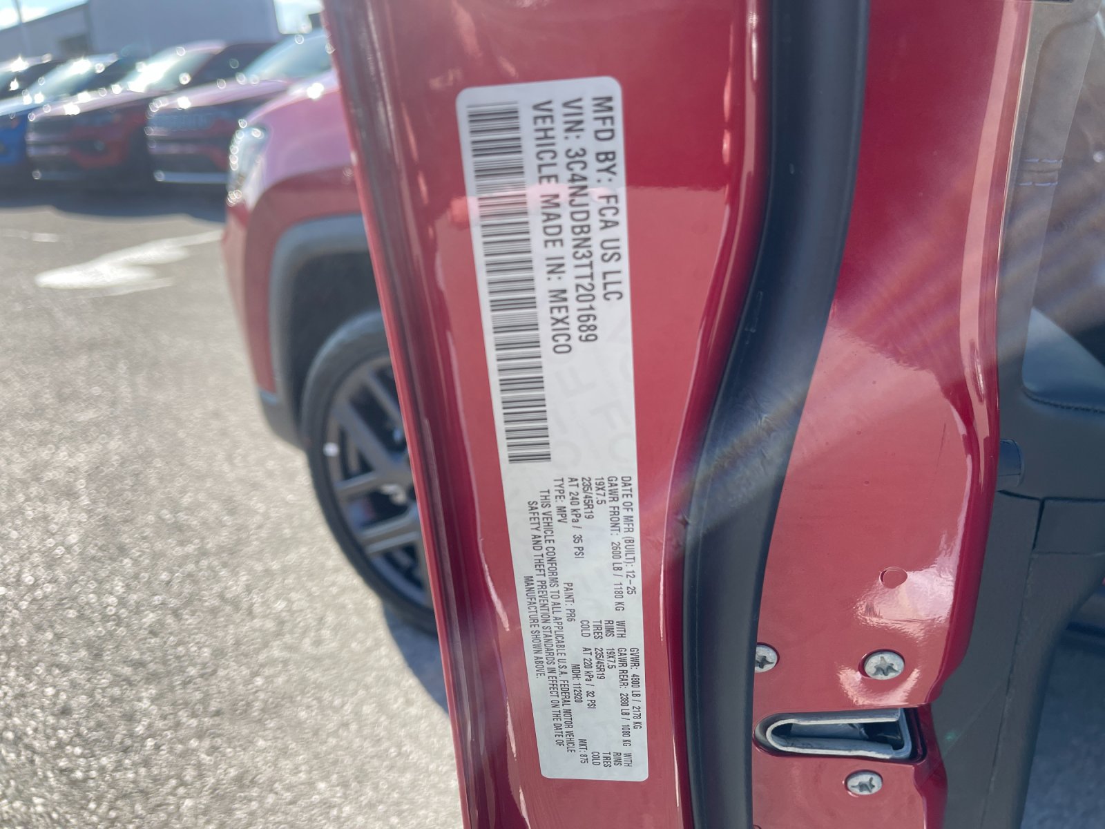 New 2026 Red Hot Pearlcoat Jeep Latitude image 31