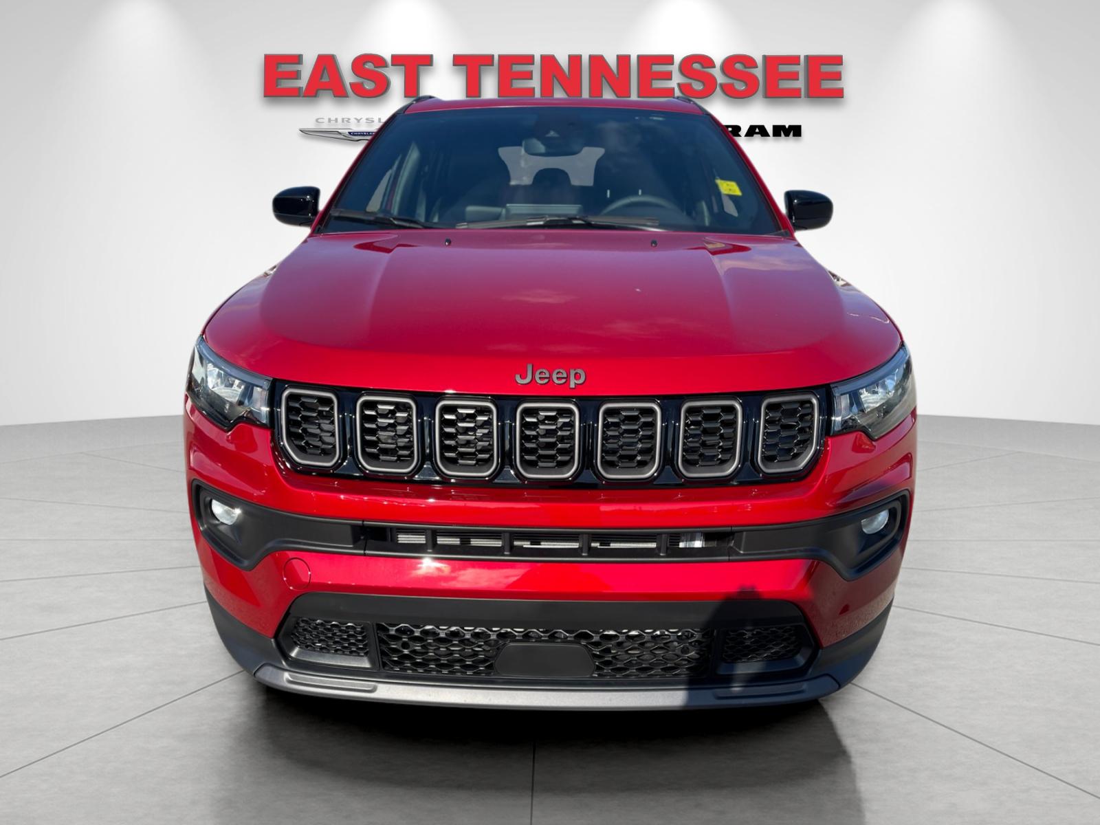 New 2026 Red Hot Pearlcoat Jeep Latitude image 8