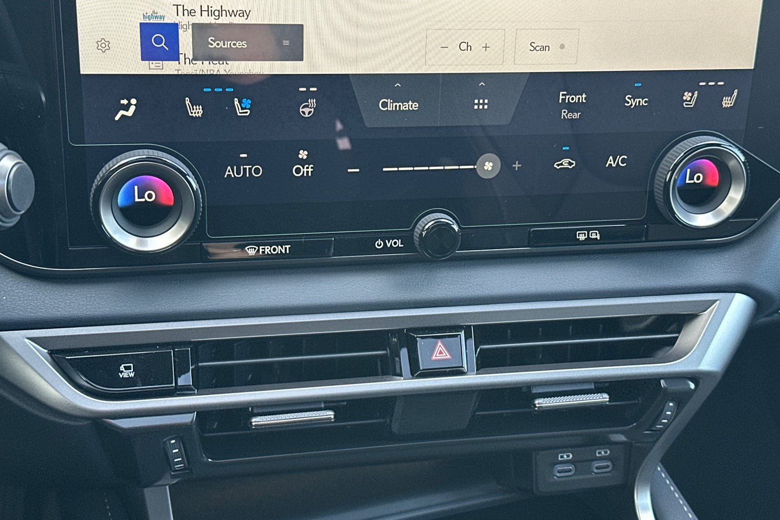 2026 Lexus RX 450h+ Premium - Photo 20