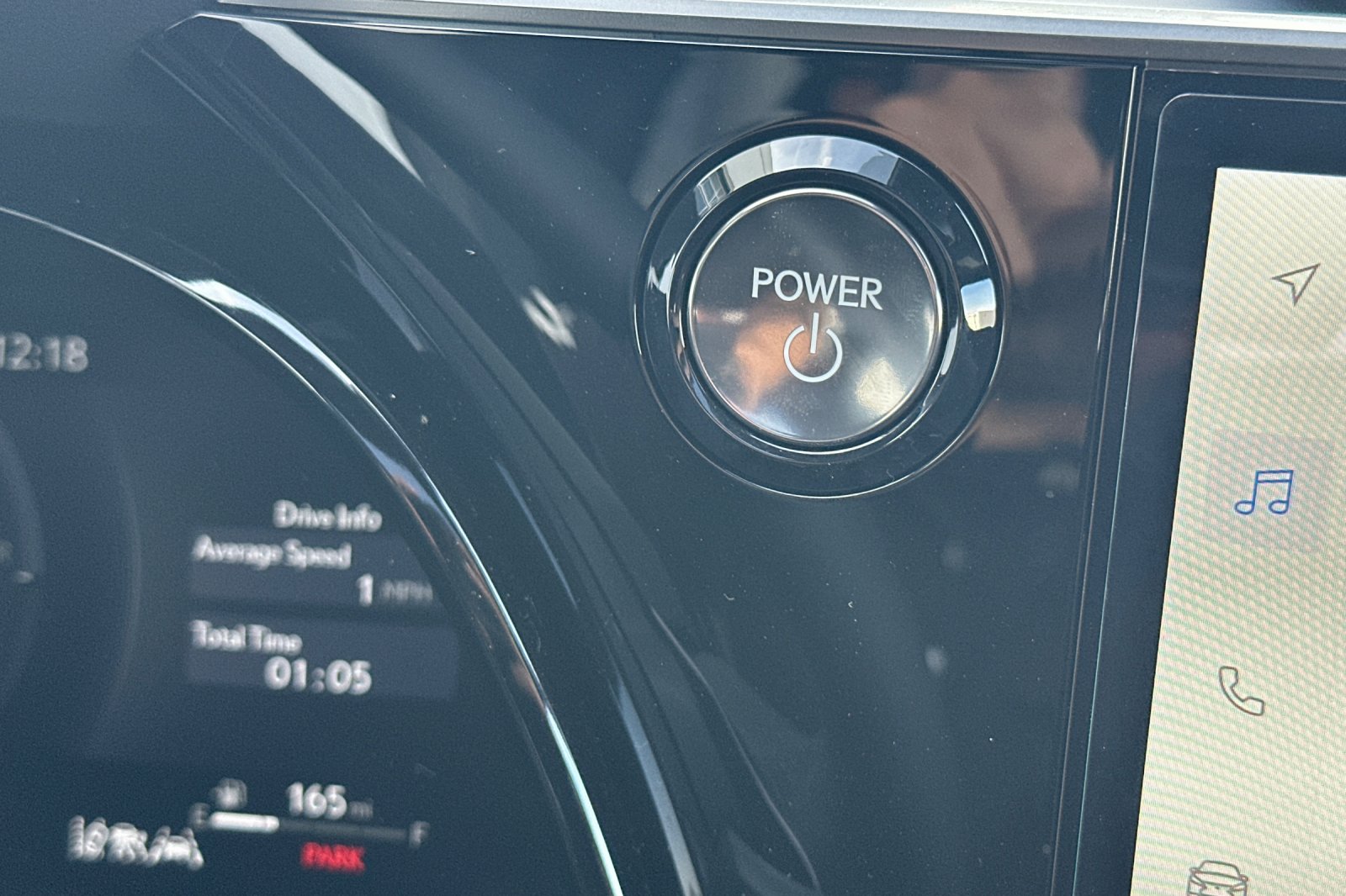 2026 Lexus RX 450h+ Premium - Photo 22