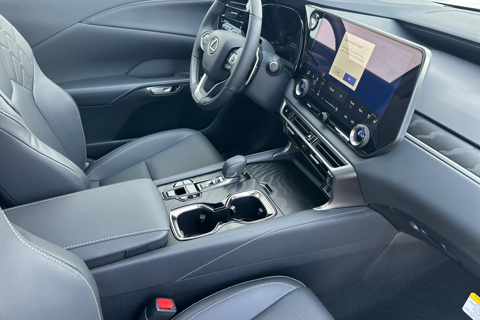 2026 Lexus RX 450h+ Premium - Photo 16