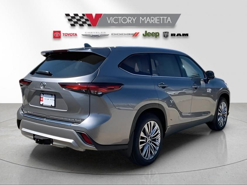 New 2025  Toyota Platinum image 38