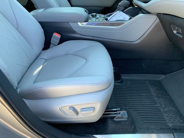New 2025  Toyota Platinum image 51