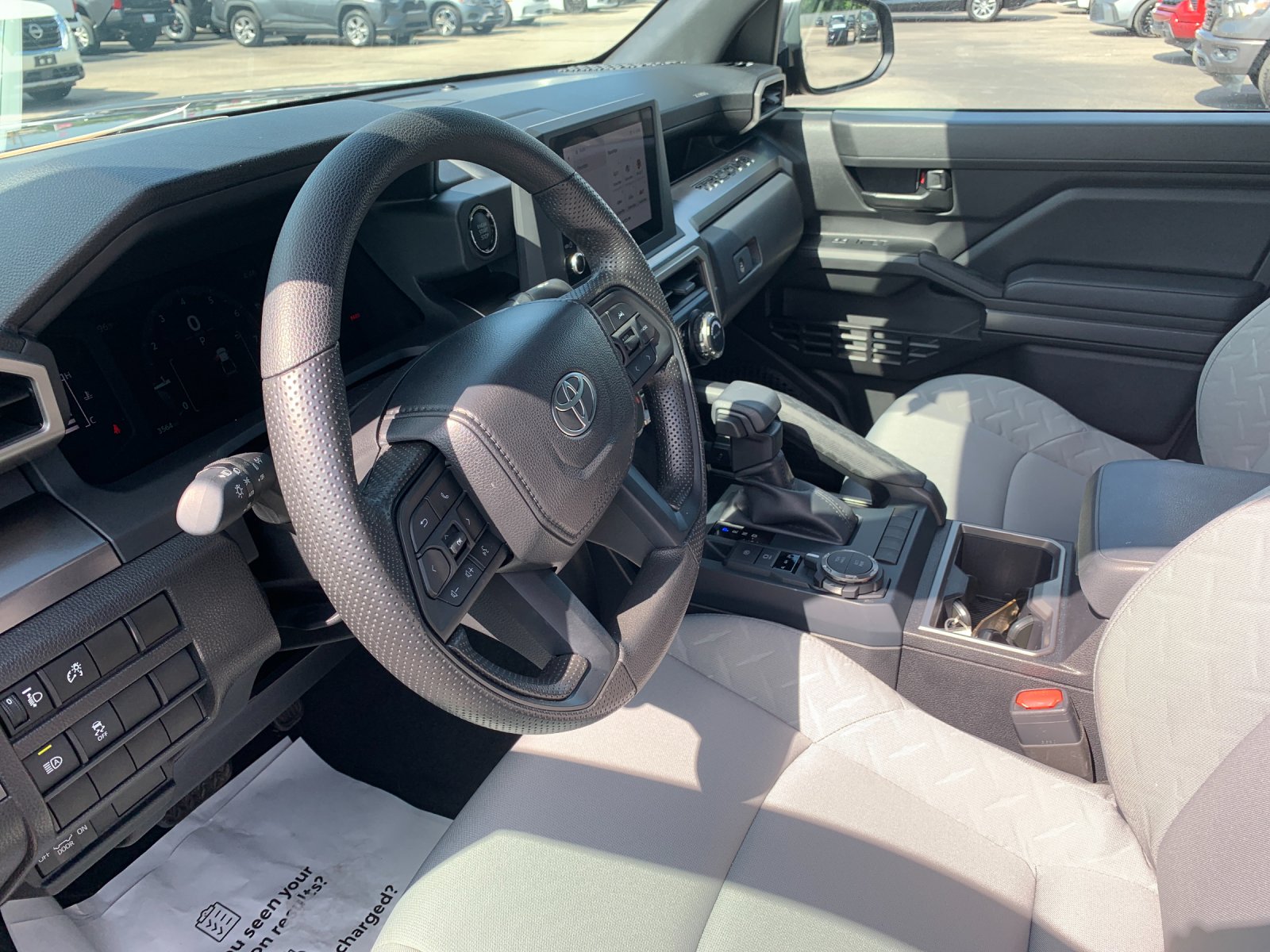 Certified Used 2025  Toyota SR5 image 2