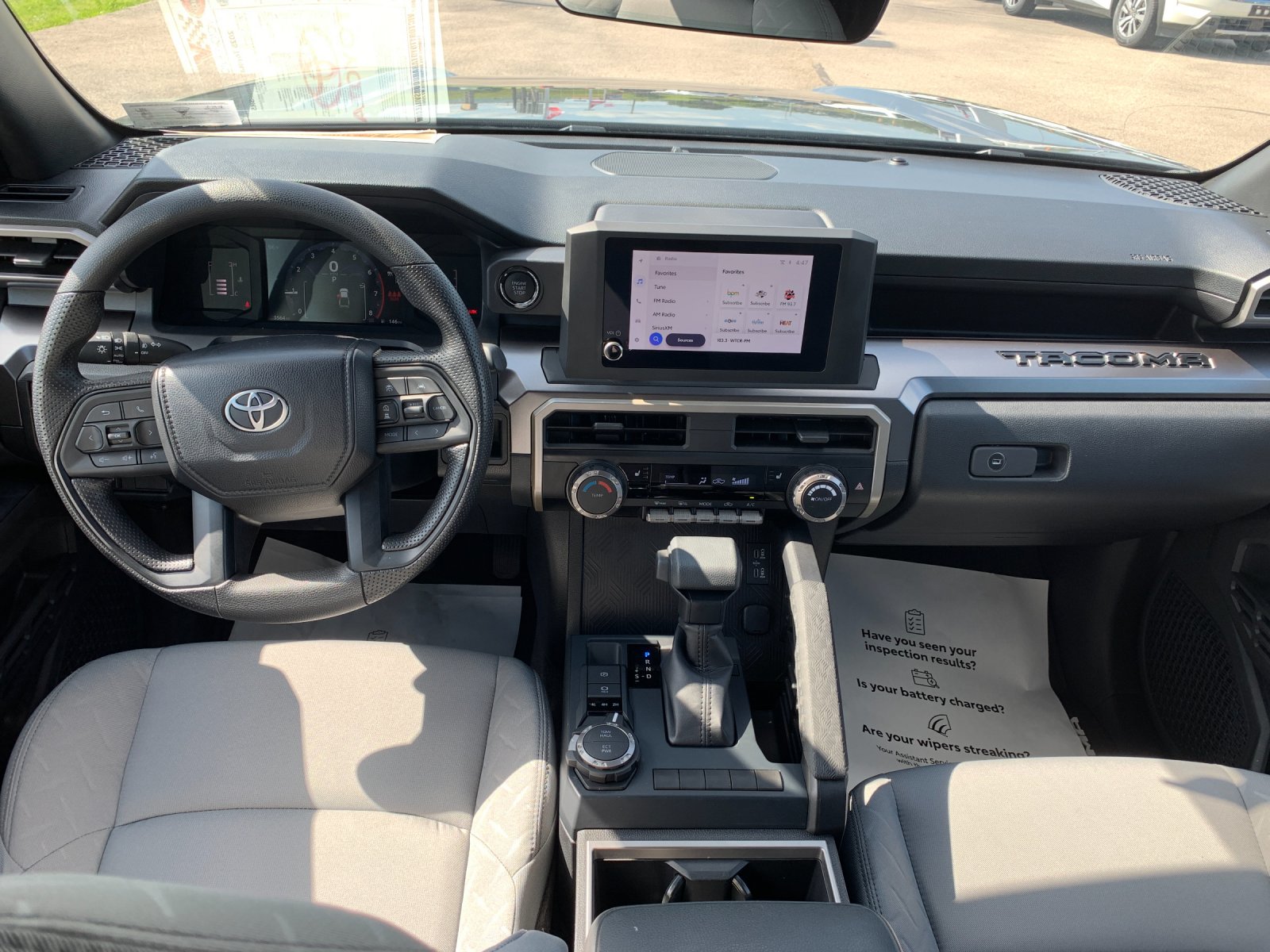 Certified Used 2025  Toyota SR5 image 7