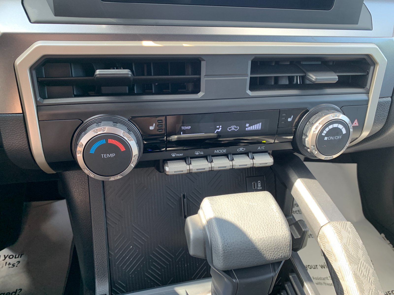 Certified Used 2025  Toyota SR5 image 13