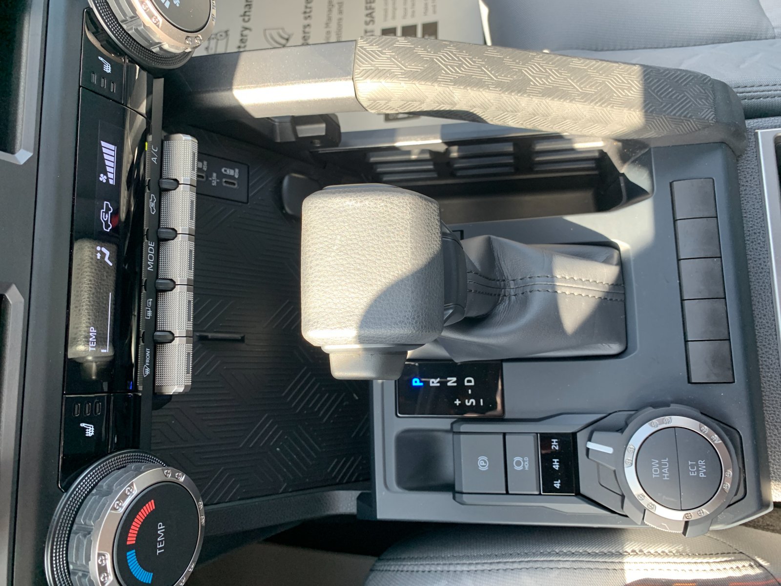 Certified Used 2025  Toyota SR5 image 14