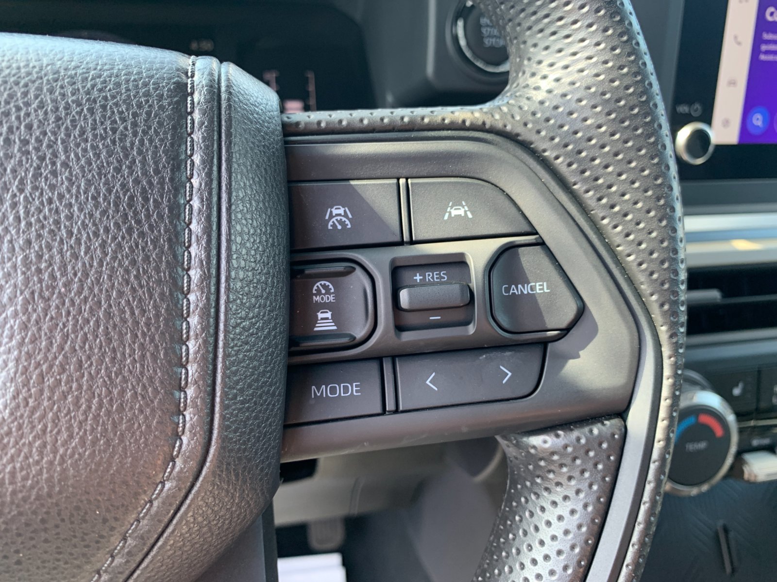 Certified Used 2025  Toyota SR5 image 18