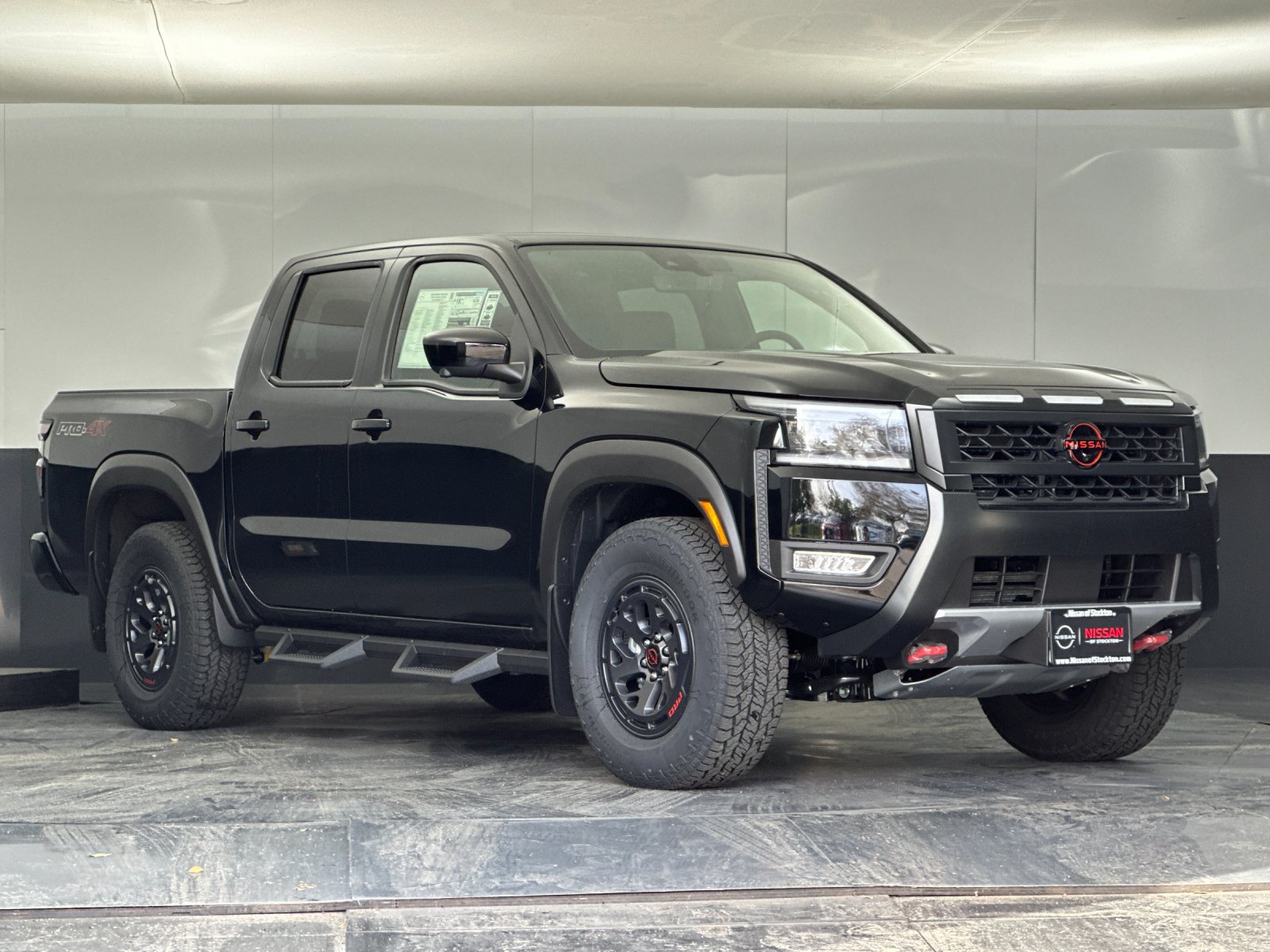 2026 Nissan Frontier PRO-4X Crew Cab 4X4's photo