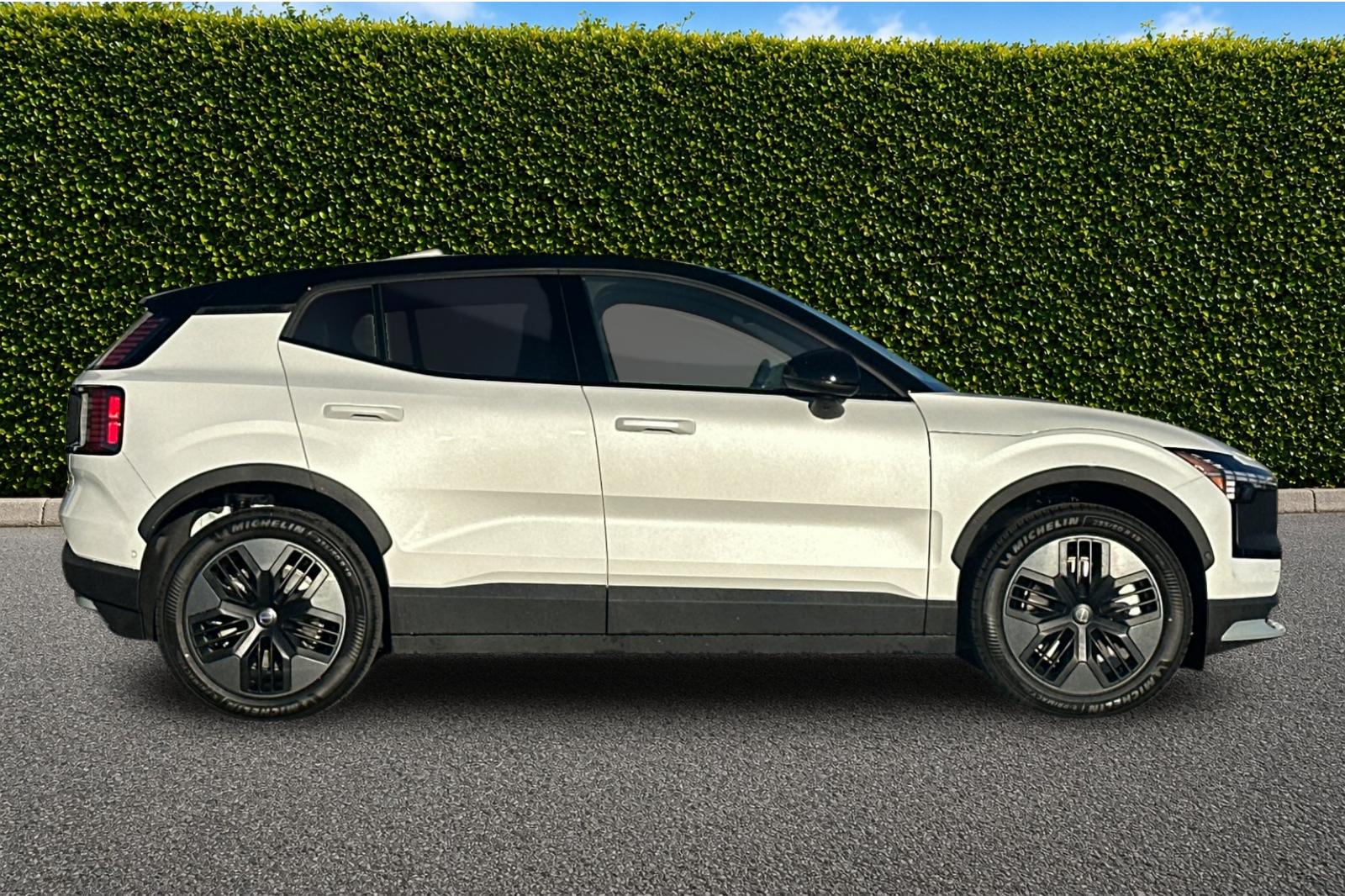 New 2026 Crystal White Volvo Ultra image 7