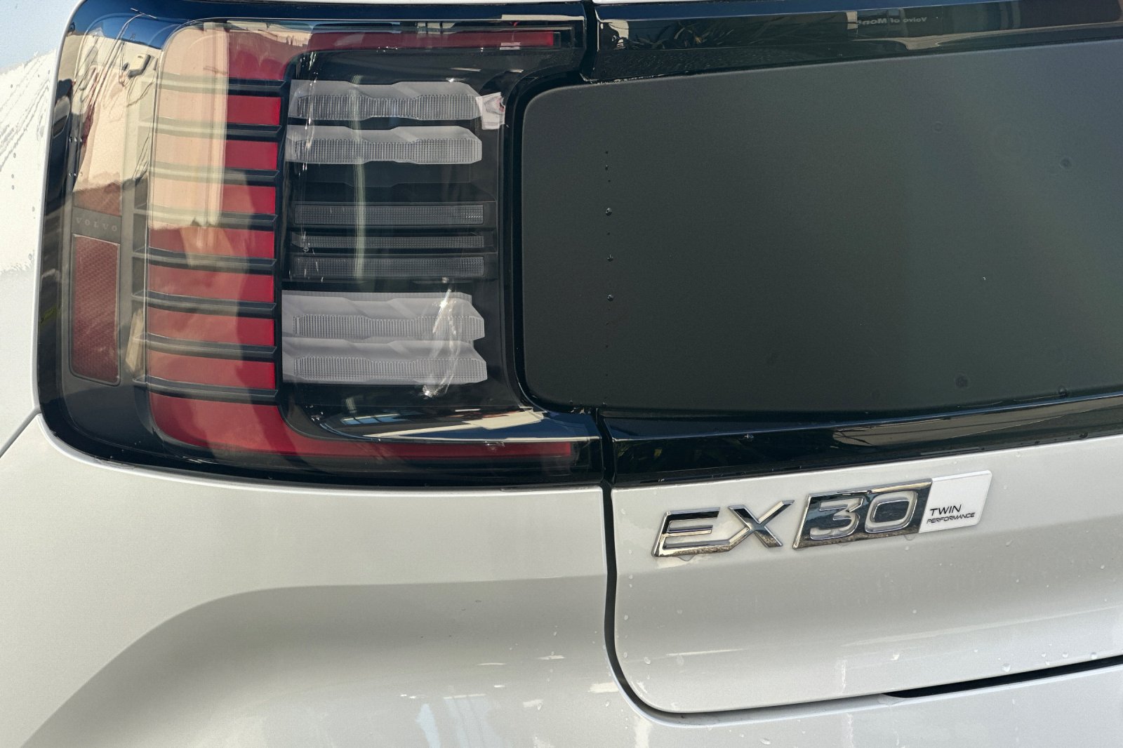 New 2026 Crystal White Volvo Ultra image 26