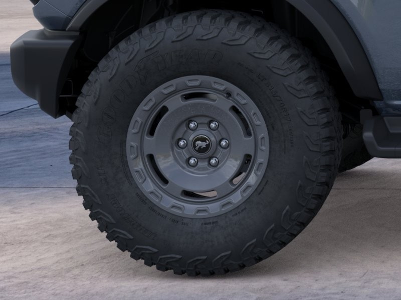 New 2025 Azure Gray Metallic Ford Outer Banks® image 22