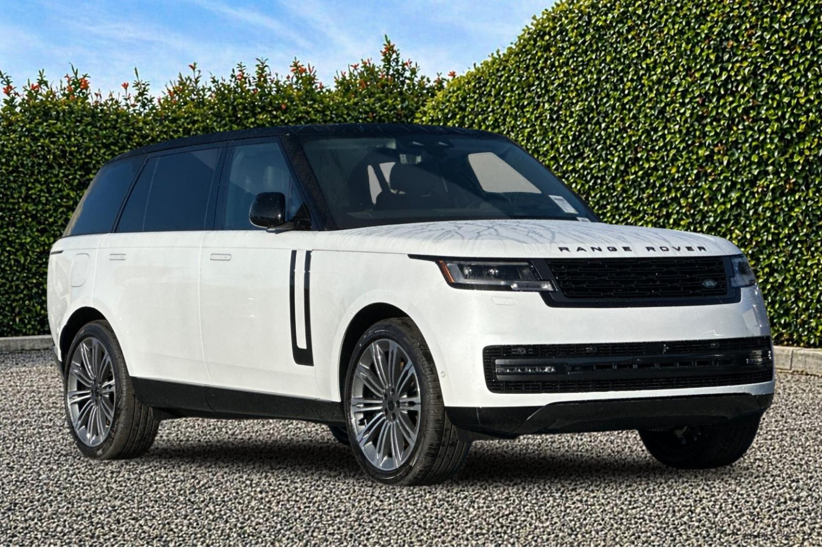 2026 Land Rover Range Rover SE - Photo 8