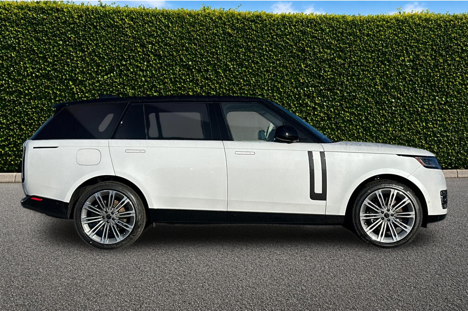 2026 Land Rover Range Rover SE - Photo 7