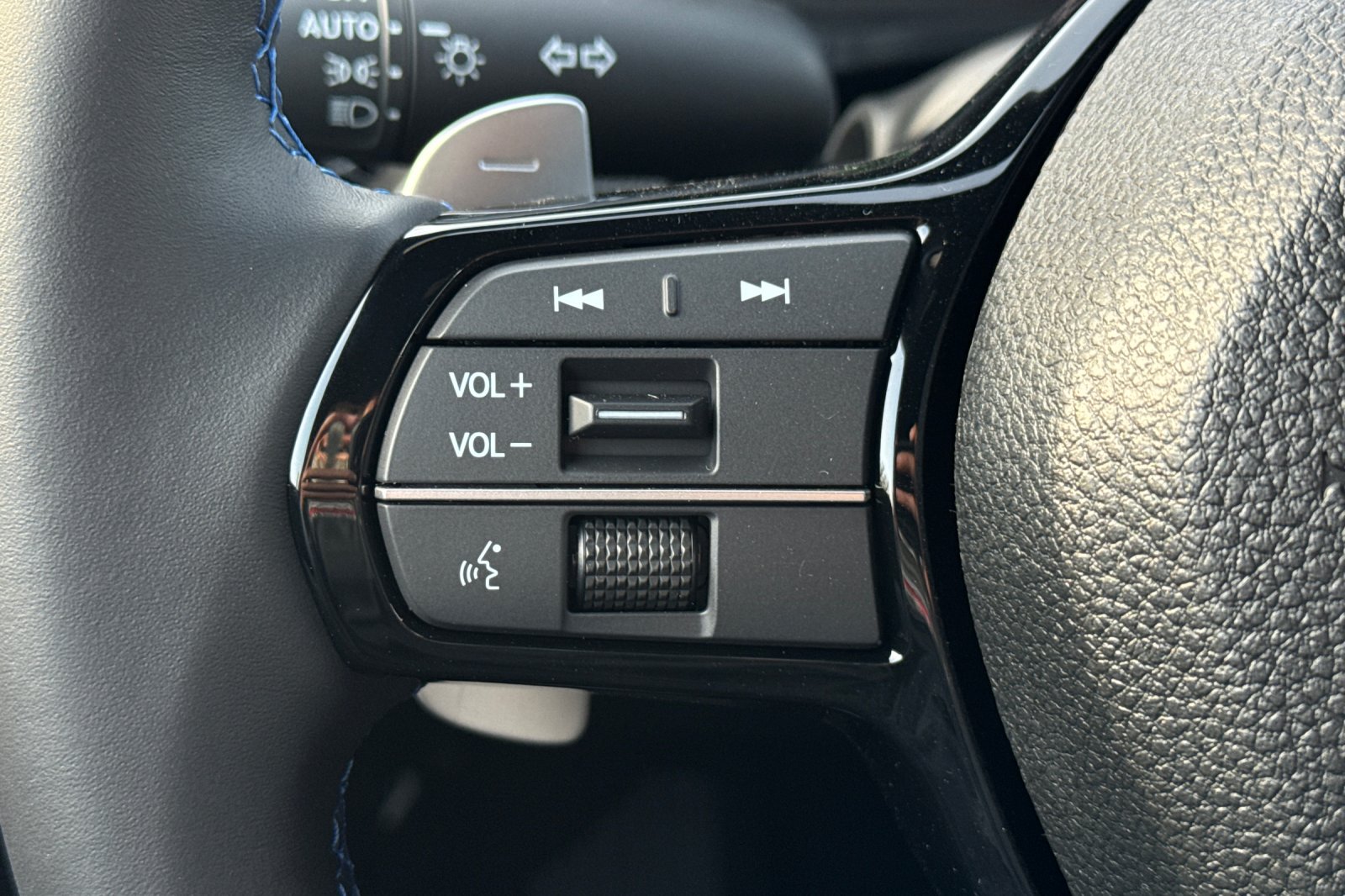 New 2026 Boost Blue Pearl Honda Hybrid image 28