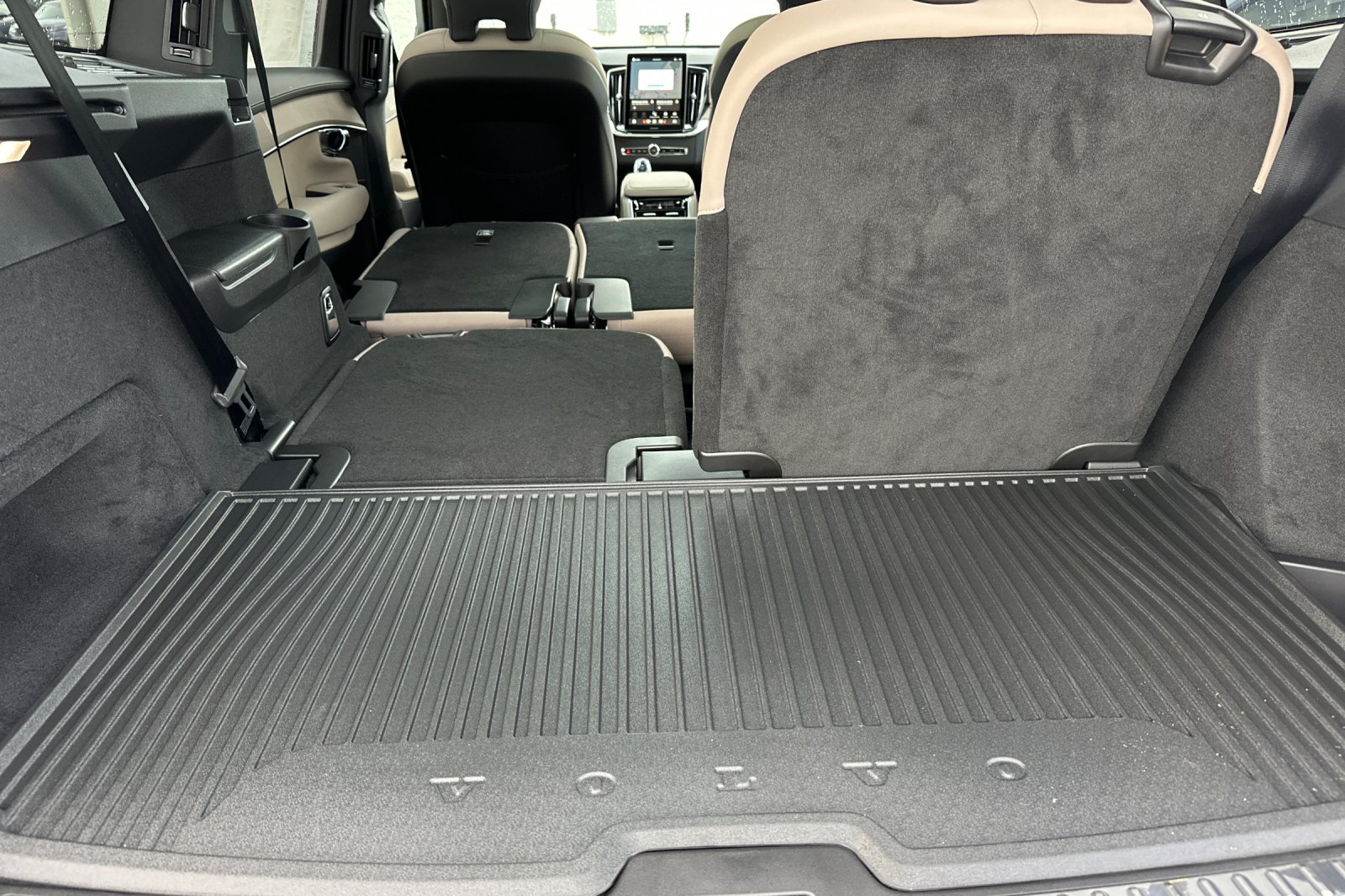 New 2026 Gray Volvo T8 Plus image 16