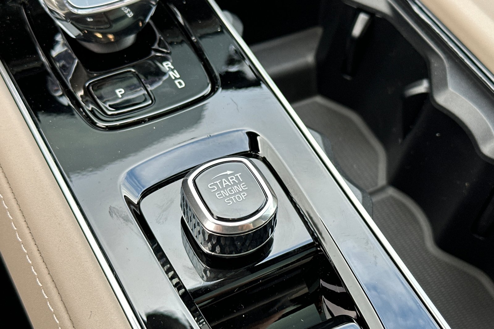 New 2026 Gray Volvo T8 Plus image 24