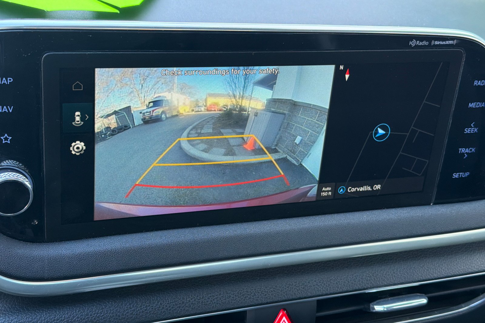 Used 2023 Ultimate Red Hyundai SEL image 19