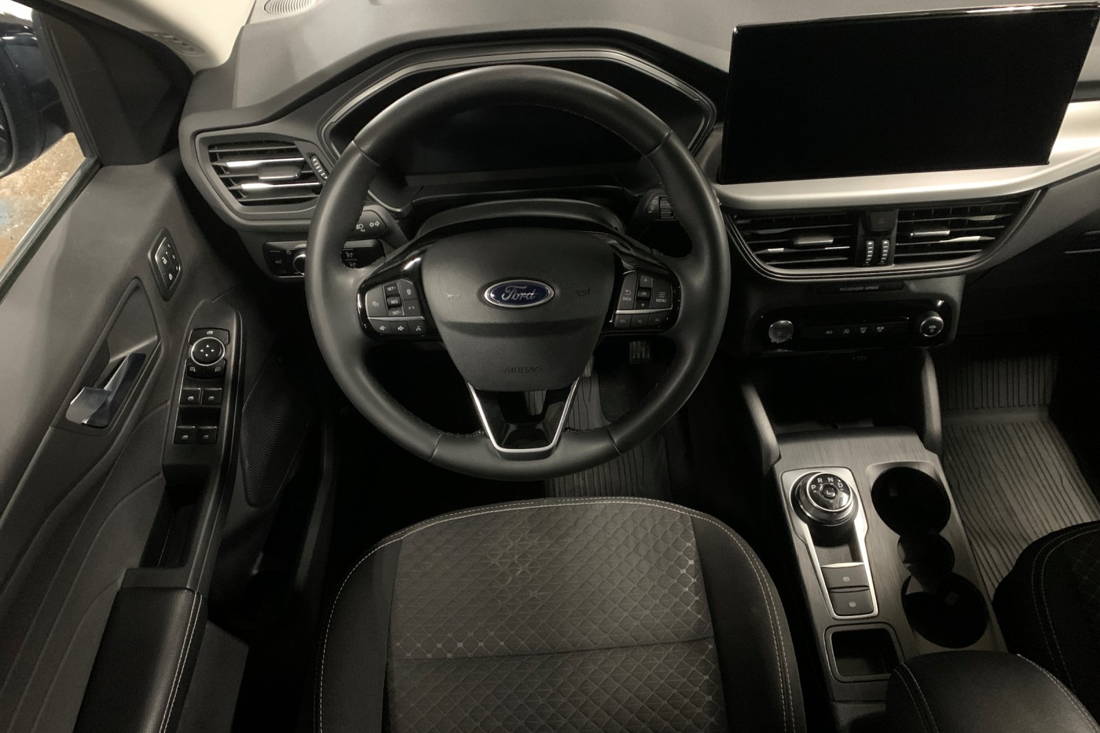Used 2023 Black Ford Active image 16