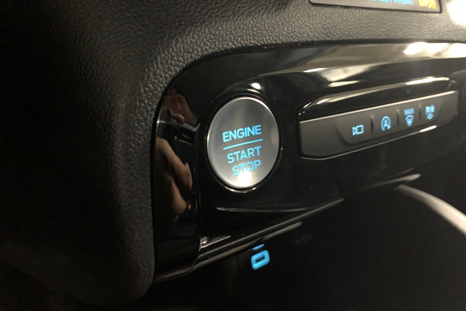 Used 2023 Black Ford Active image 26