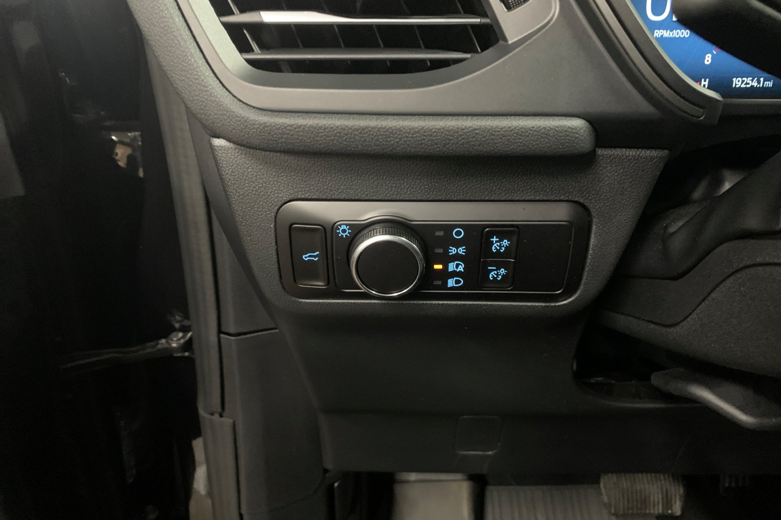 Used 2023 Black Ford Active image 32