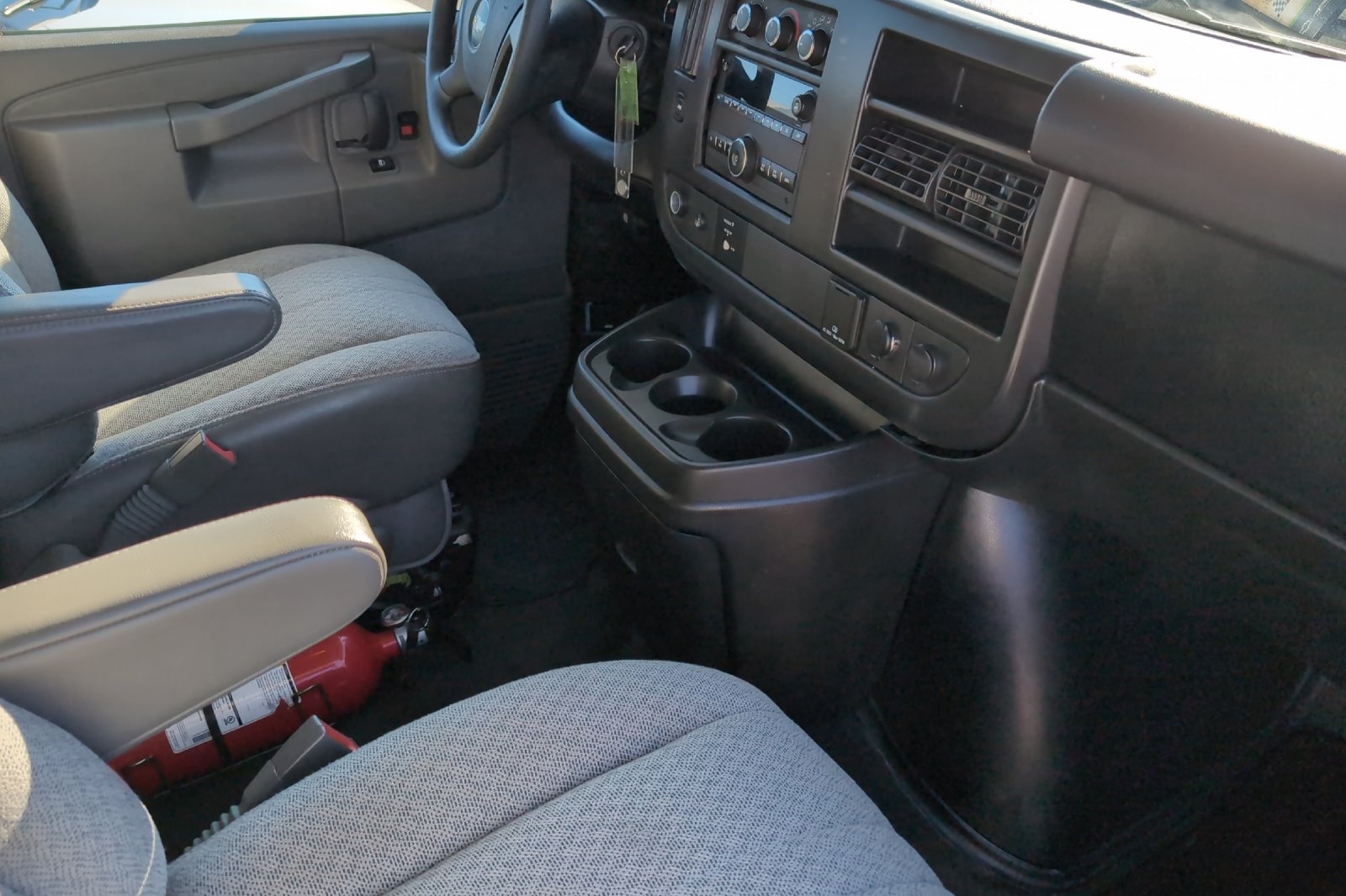 Used 2017 White Chevrolet LT image 18