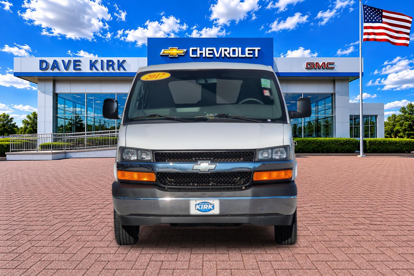 Used 2017 White Chevrolet LT image 8