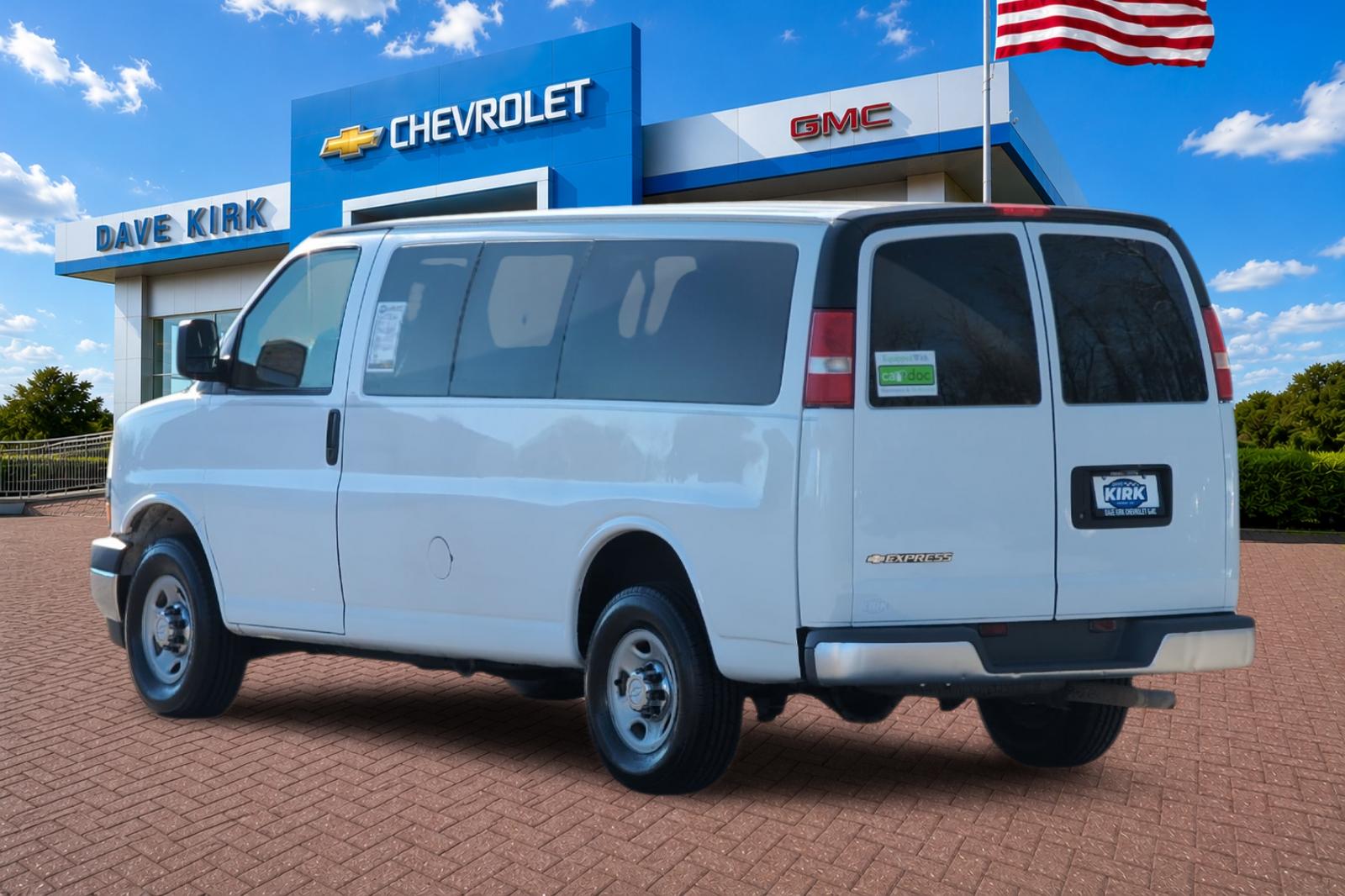 Used 2017 White Chevrolet LT image 5