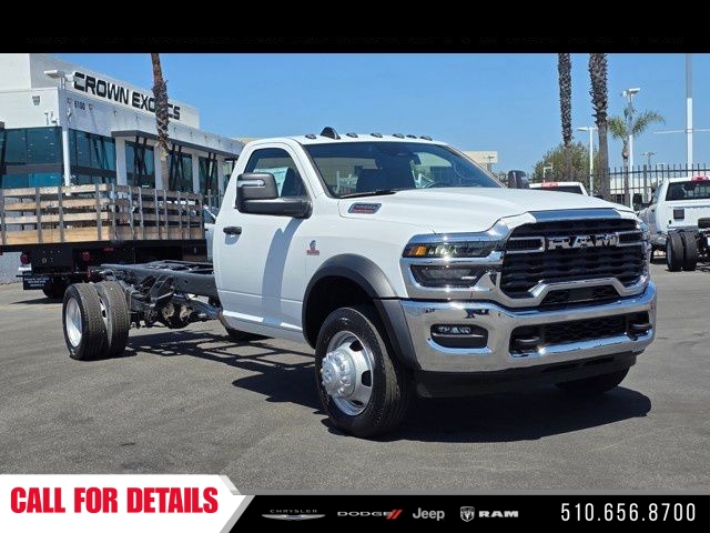 New 2025 Bright White Clearcoat RAM Tradesman image 3