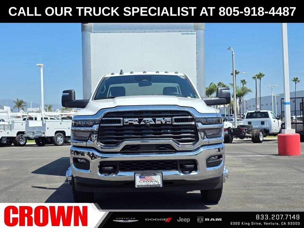 New 2025 Bright White Clear-Coat Exterior Paint RAM Tradesman image 17
