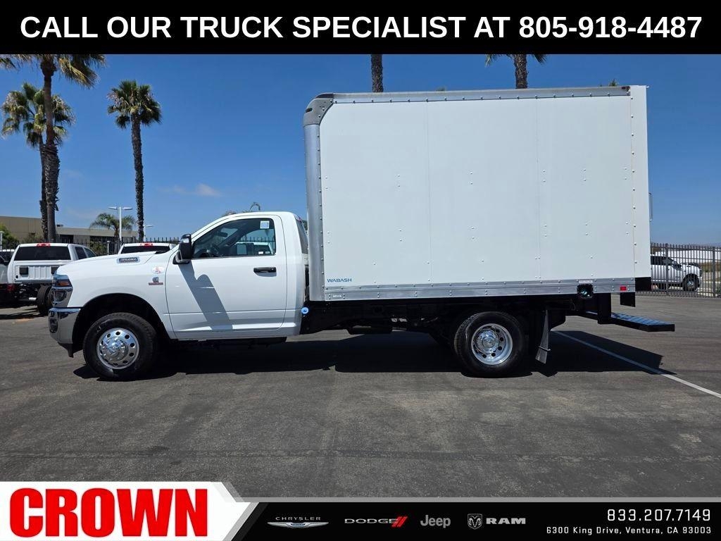 New 2025 Bright White Clear-Coat Exterior Paint RAM Tradesman image 27