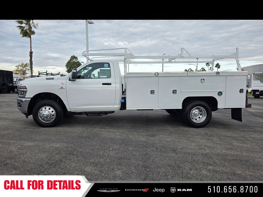 New 2025 Bright White Clear-Coat Exterior Paint RAM Tradesman image 11