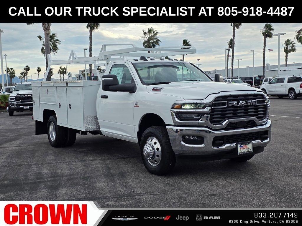 New 2025 Bright White Clear-Coat Exterior Paint RAM Tradesman image 24