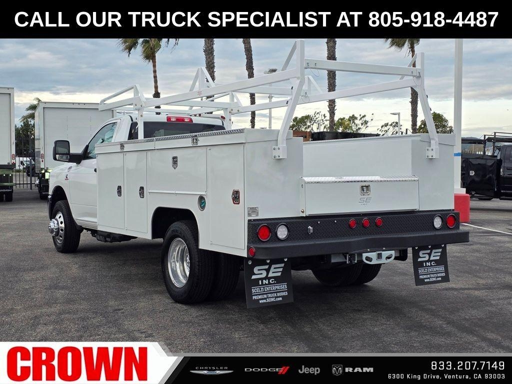 New 2025 Bright White Clear-Coat Exterior Paint RAM Tradesman image 32