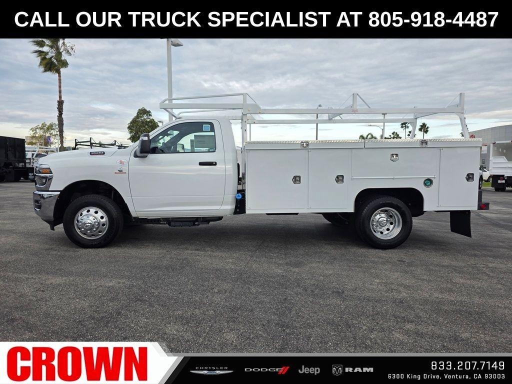 New 2025 Bright White Clear-Coat Exterior Paint RAM Tradesman image 33