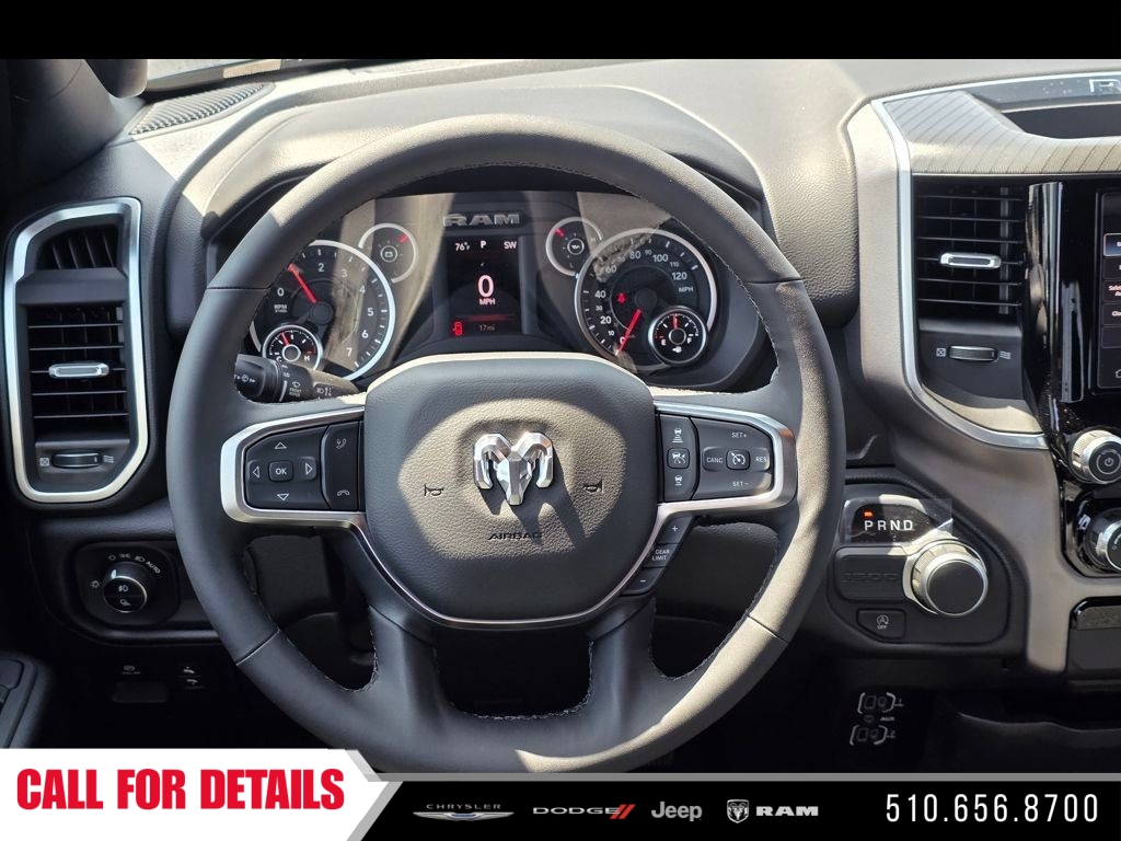 New 2025 Diamond Black Crystal Pearlcoat RAM Big Horn/Lone Star image 9