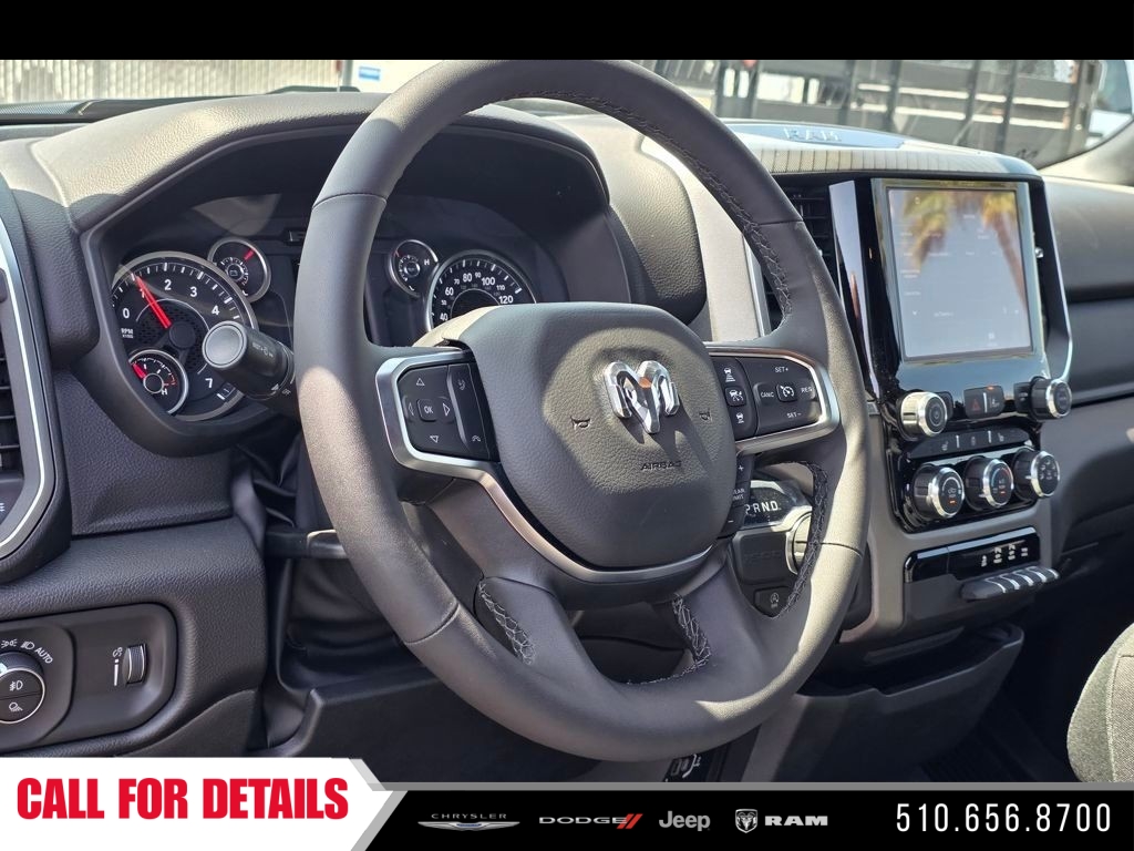 New 2025 Diamond Black Crystal Pearlcoat RAM Big Horn/Lone Star image 14