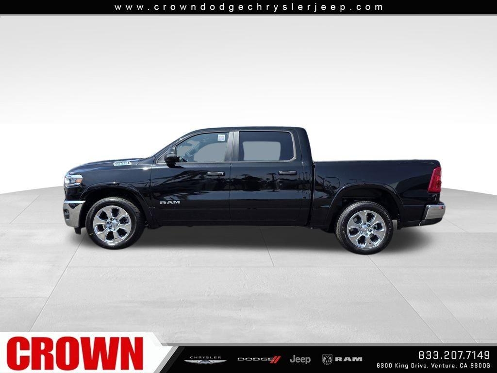 New 2025 Diamond Black Crystal Pearlcoat RAM Big Horn/Lone Star image 32
