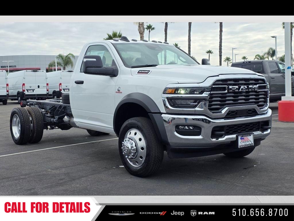 New 2026 Bright White Clear-Coat Exterior Paint RAM Tradesman image 3