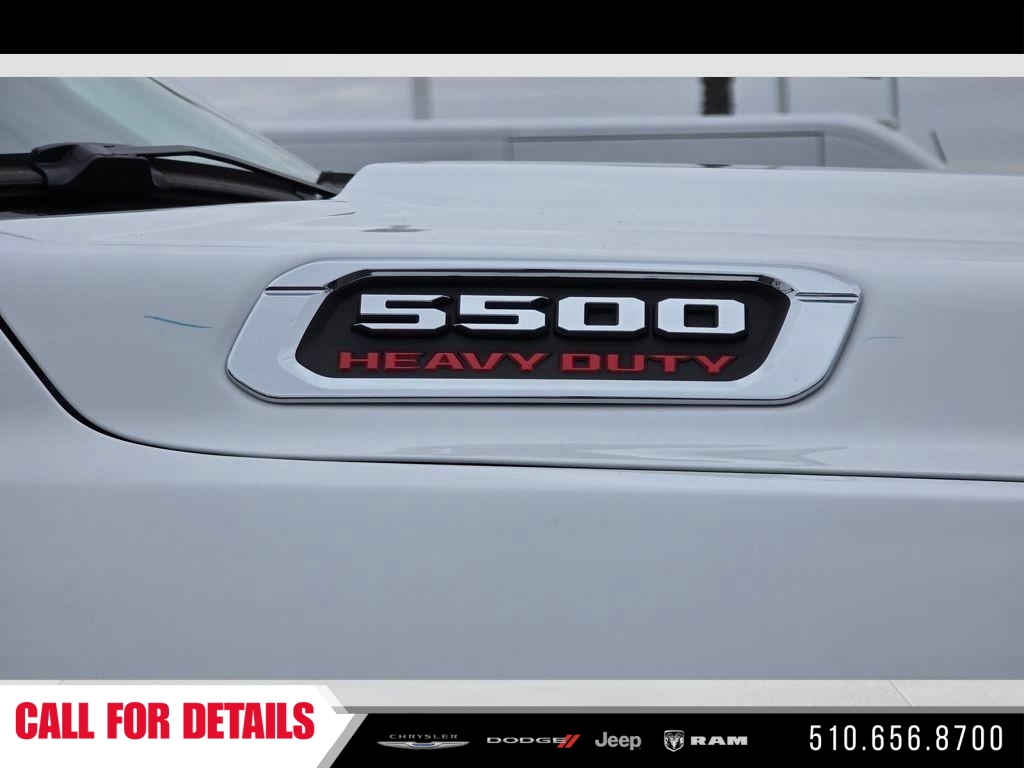 New 2026 Bright White Clear-Coat Exterior Paint RAM Tradesman image 5