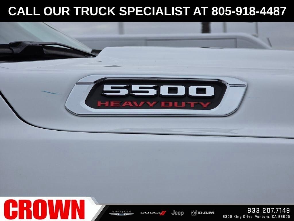 New 2026 Bright White Clear-Coat Exterior Paint RAM Tradesman image 10