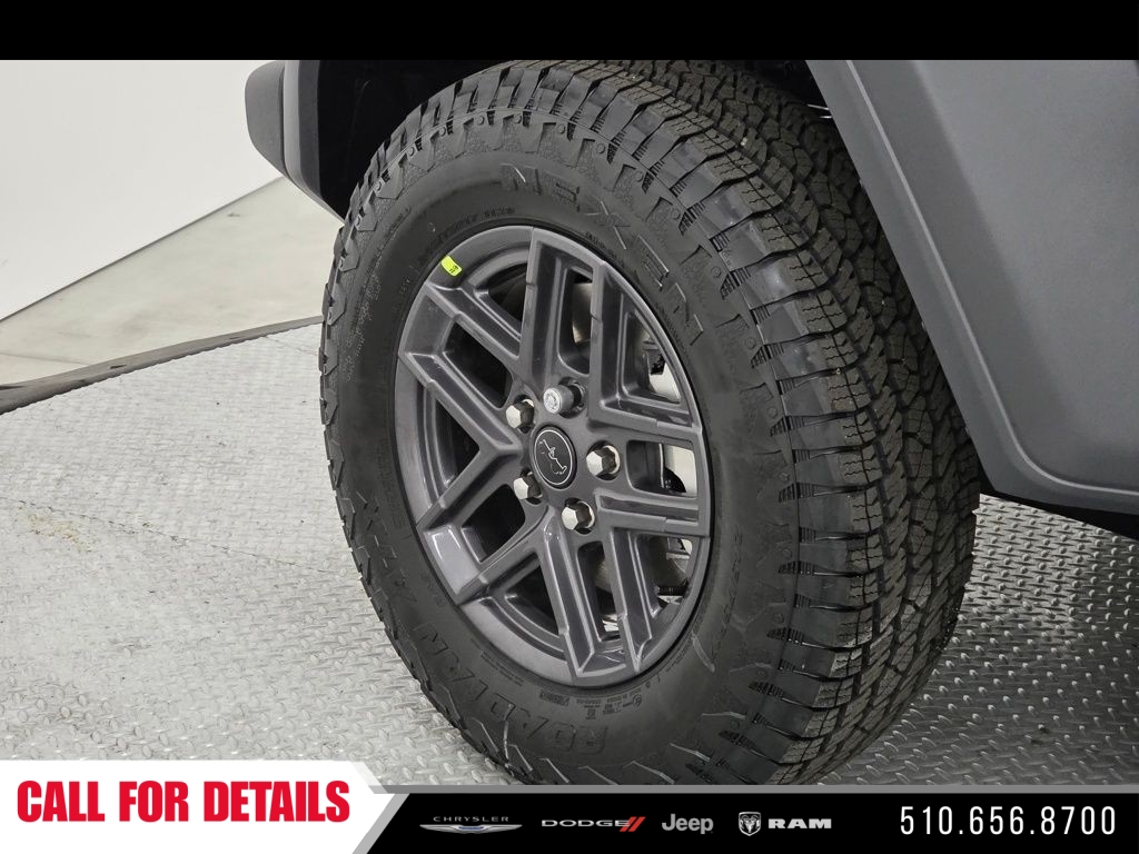 New 2026 Granite Crystal Metallic Clear-Coat Exterior Paint Jeep Sport S image 16