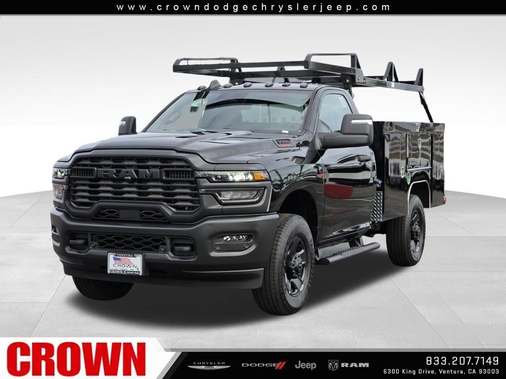 New 2026 Diamond Black Crystal Pearl-Coat Exterior Paint RAM Tradesman image 22